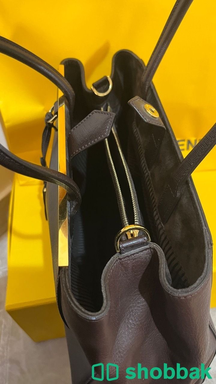 شنطة Fendi Dark Brown Shobbak Saudi Arabia