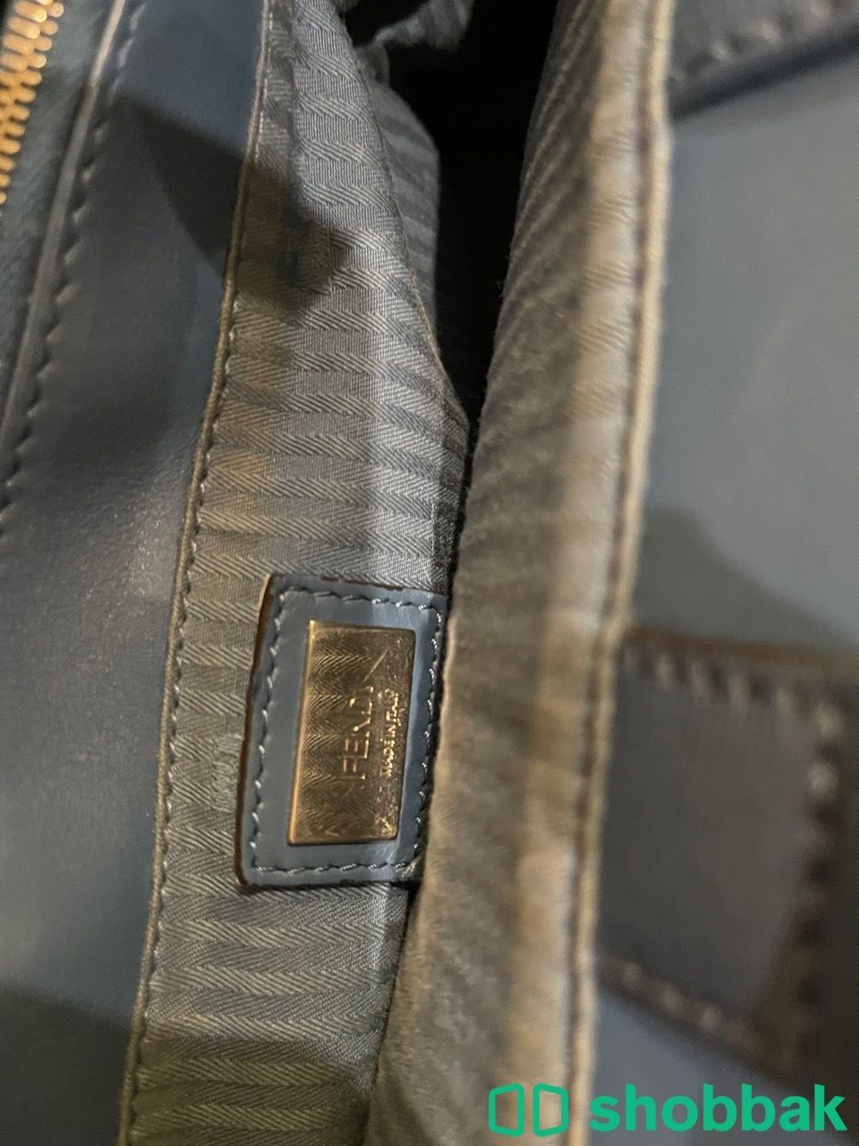 شنطة FENDI جديدة مع ملحقاتها  شباك السعودية