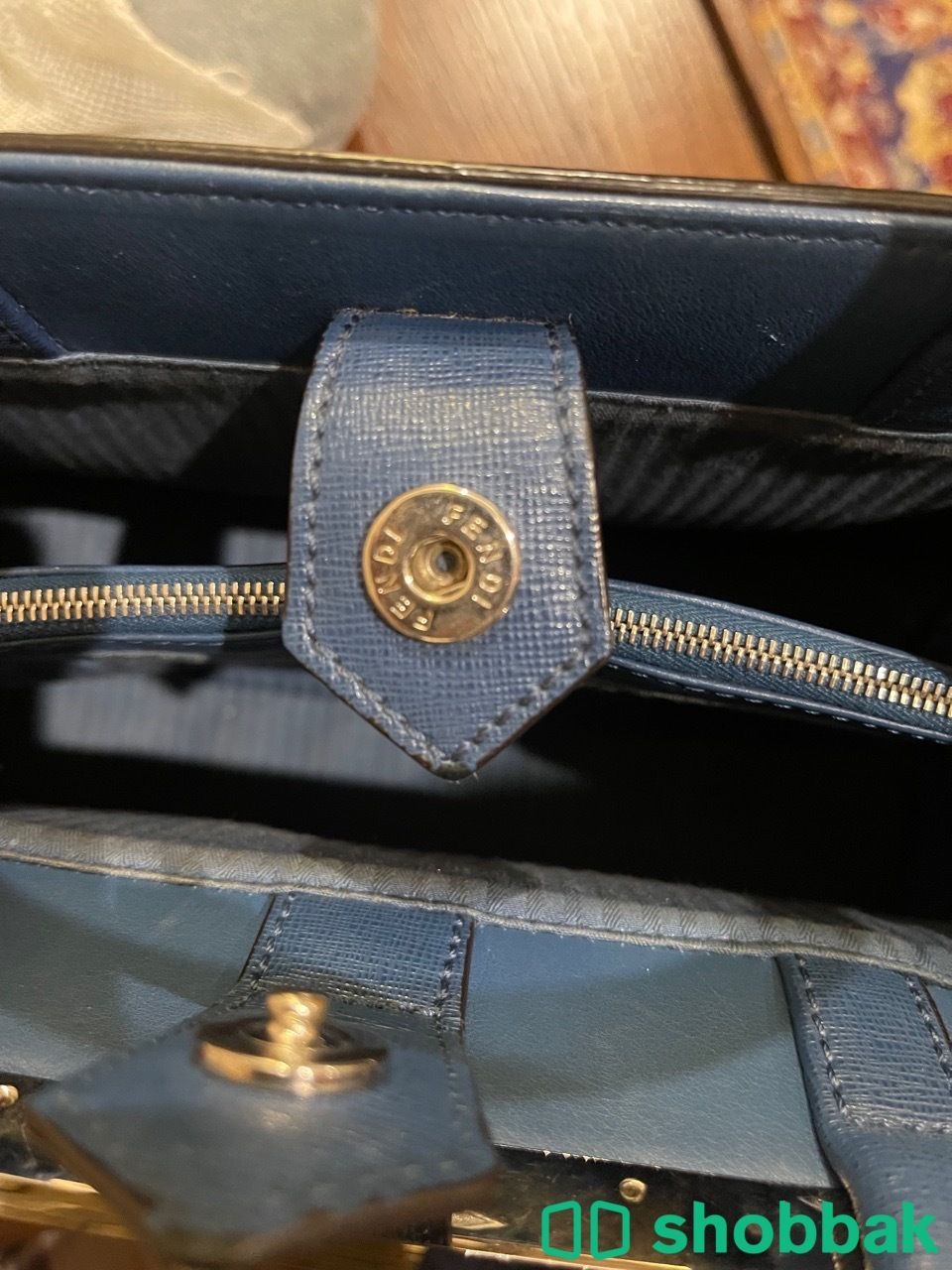 شنطة FENDI جديدة مع ملحقاتها  شباك السعودية