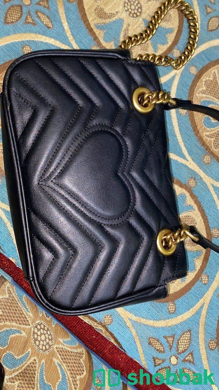 شنطة قوتشي اصلية  مستعملة بسعر ممتاز gucci bag  شباك الإمارات العربية المتحدة
