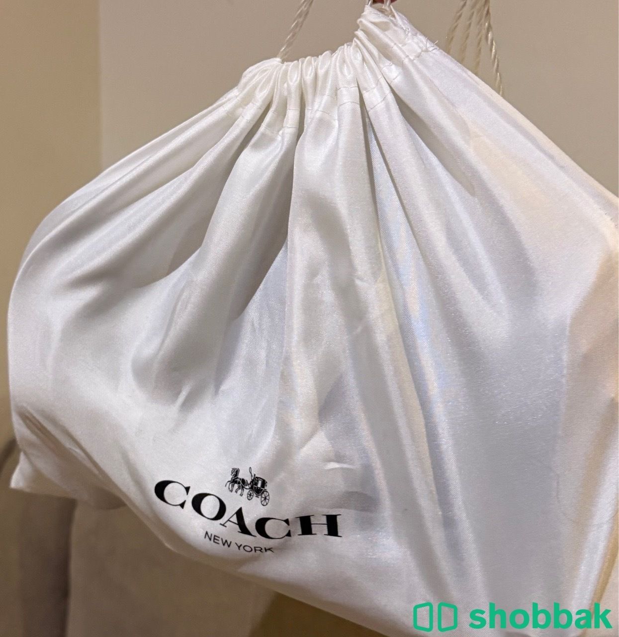 شنطة كوتش مستعملة للبيع Shobbak Saudi Arabia