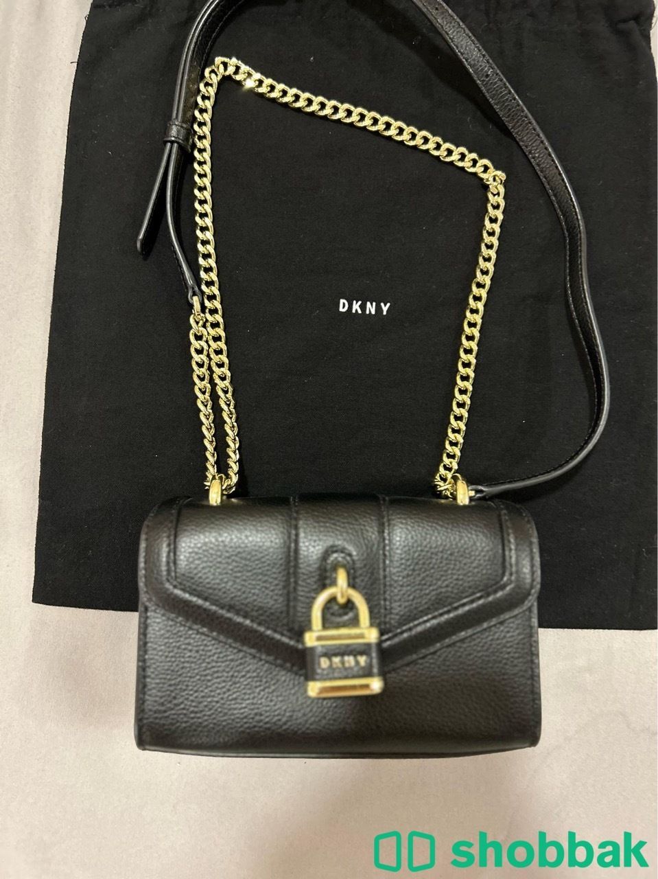 شنطه DKNY شباك البحرين