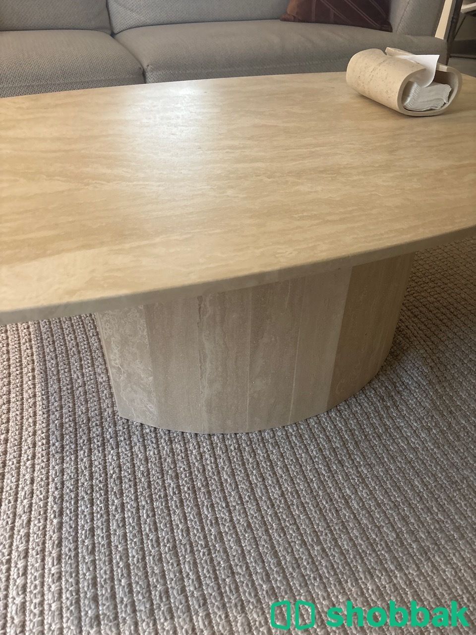 طاولة رخام ترفرتين من لوفت. شباك السعودية
