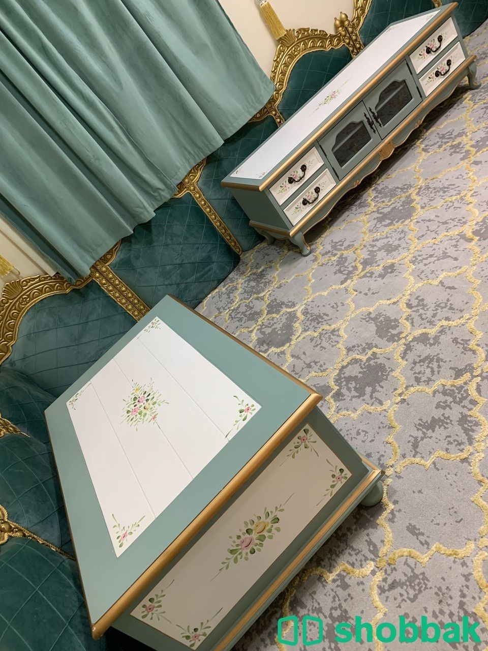 طاولة قهوه وطاولة تلفزيون شباك السعودية