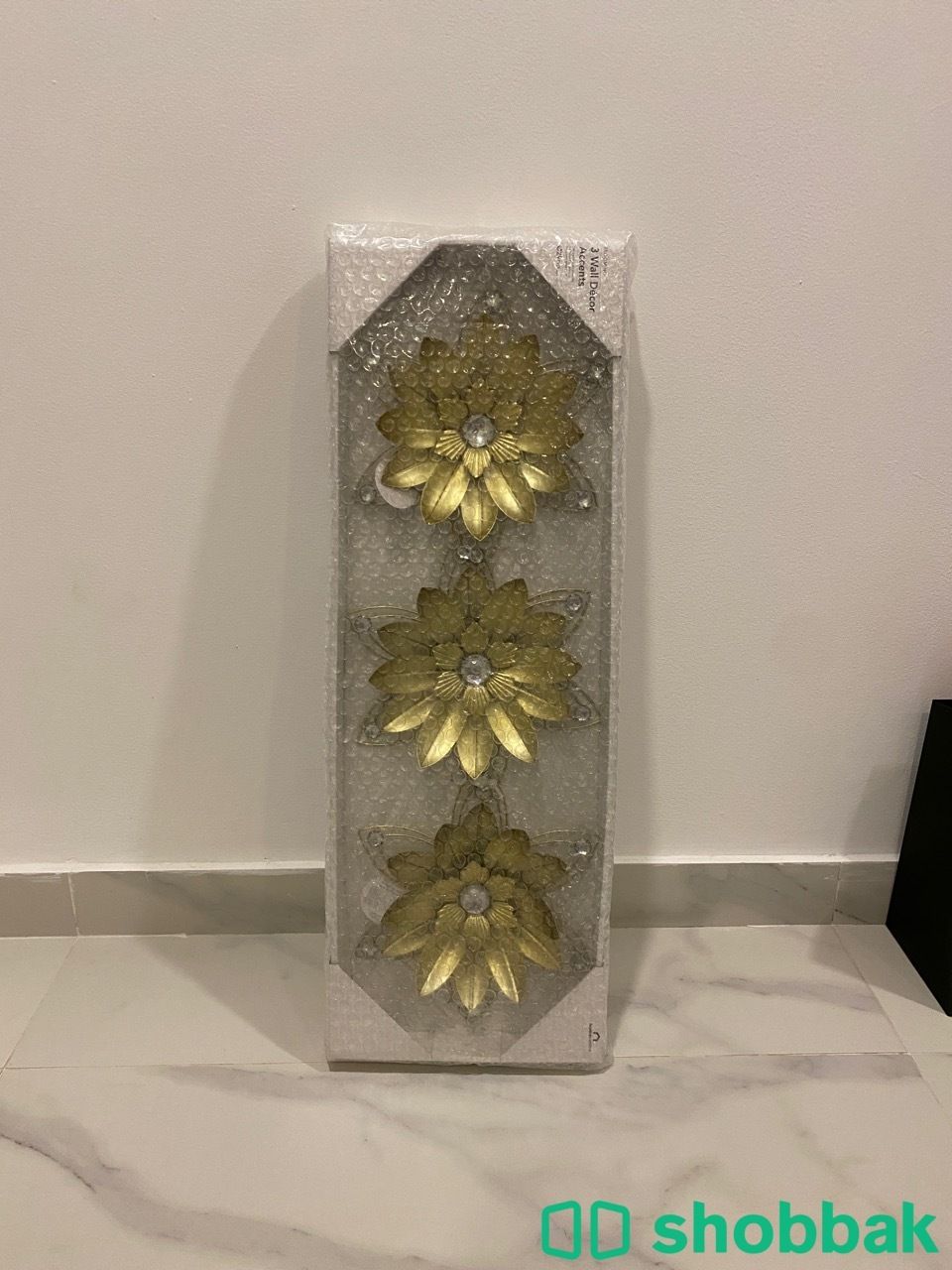 طقم زينة حائط ٣ قطع جديدة Shobbak Bahrain