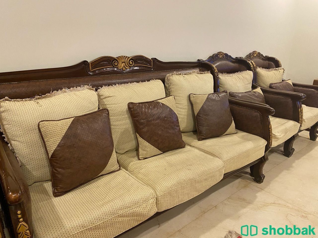 طقم كنب فخم جدا جدا  شباك السعودية
