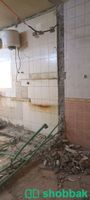 عمال تكسير بلاط جدران حمامات مطابخ غرف اسطح وتنظيف وترحيل المخالفات  شباك السعودية