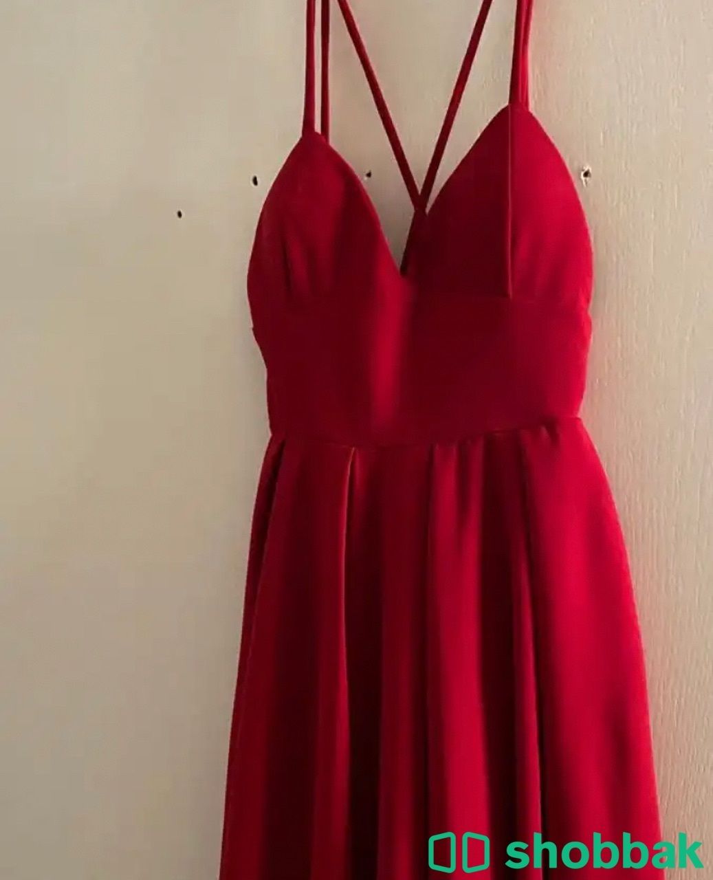 فستان احمر شباك السعودية