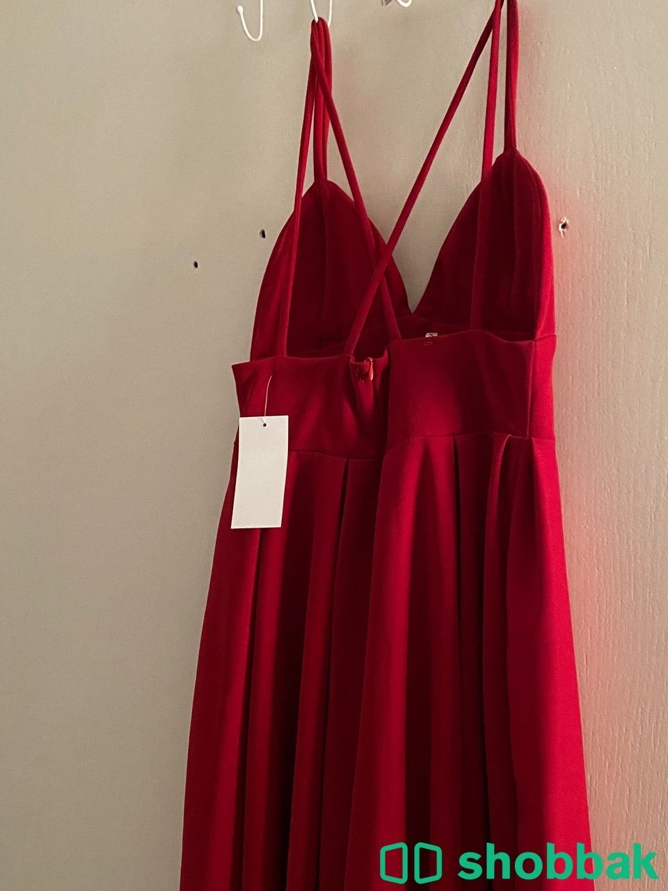 فستان احمر شباك السعودية