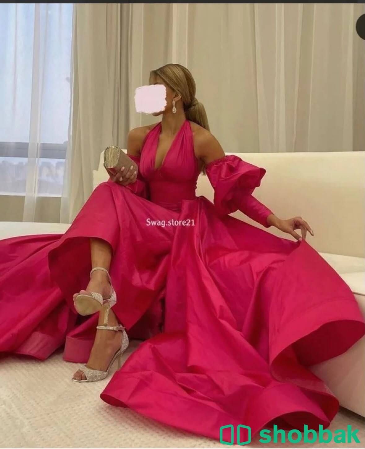 فستان سهره من المصممه swag store شباك السعودية