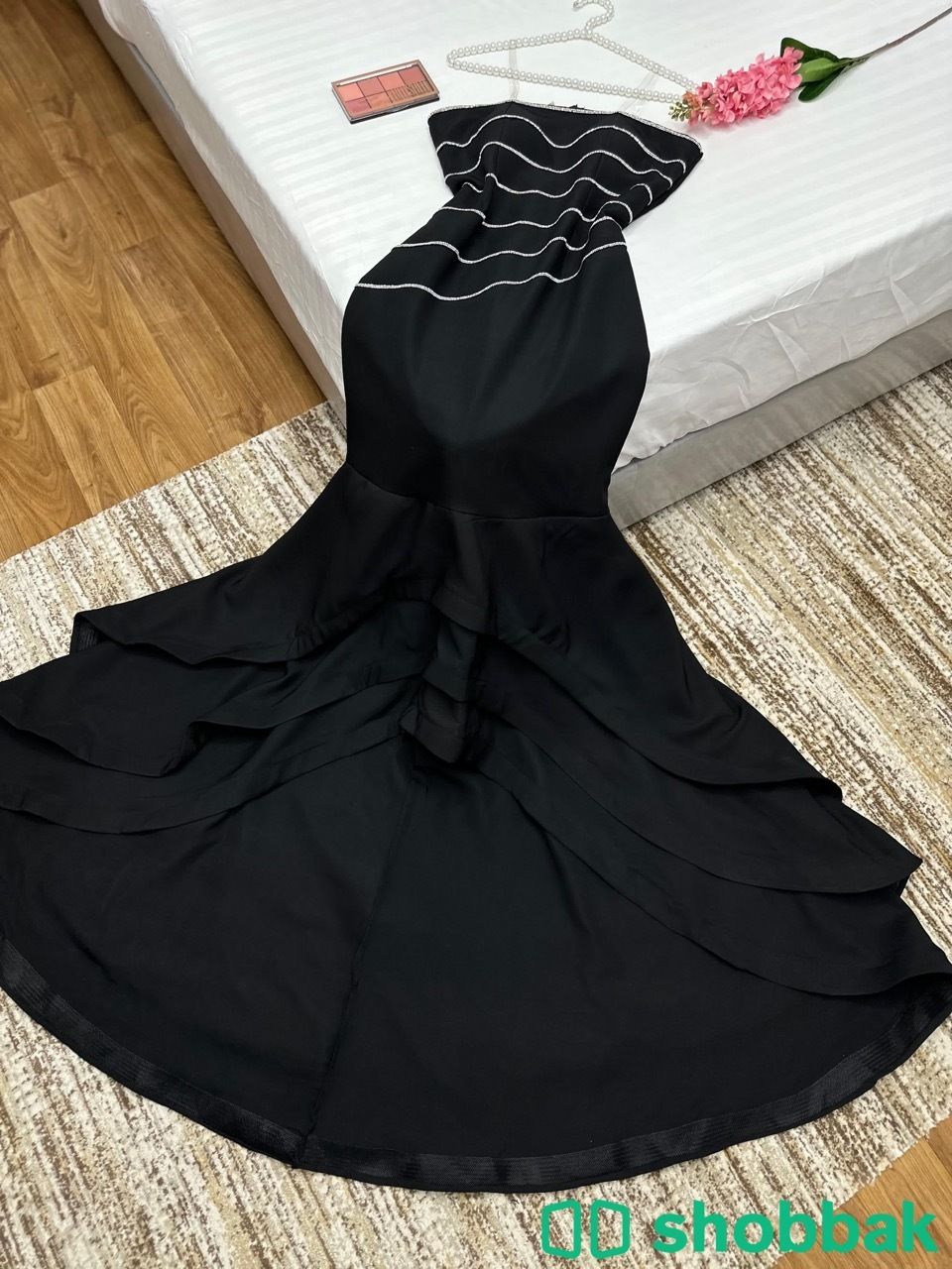 فستان طبقات مع تطريز كرستال لونين Shobbak Saudi Arabia