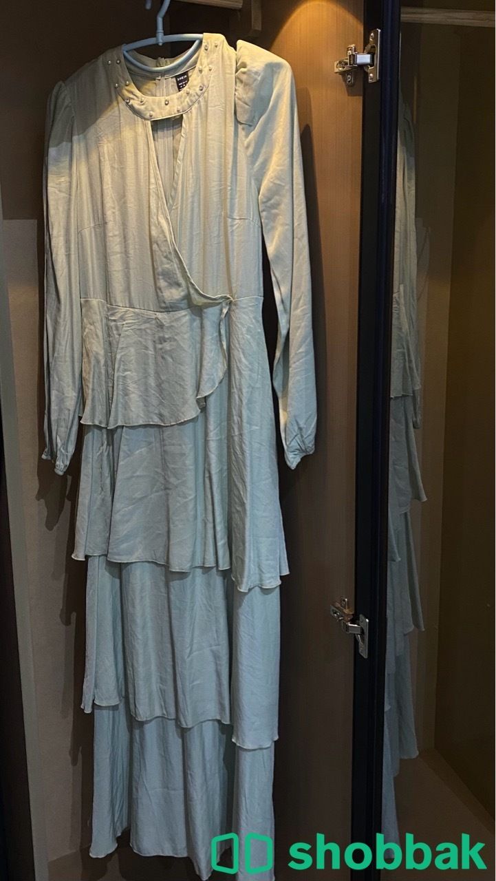 فستان طبقات   Shobbak Saudi Arabia