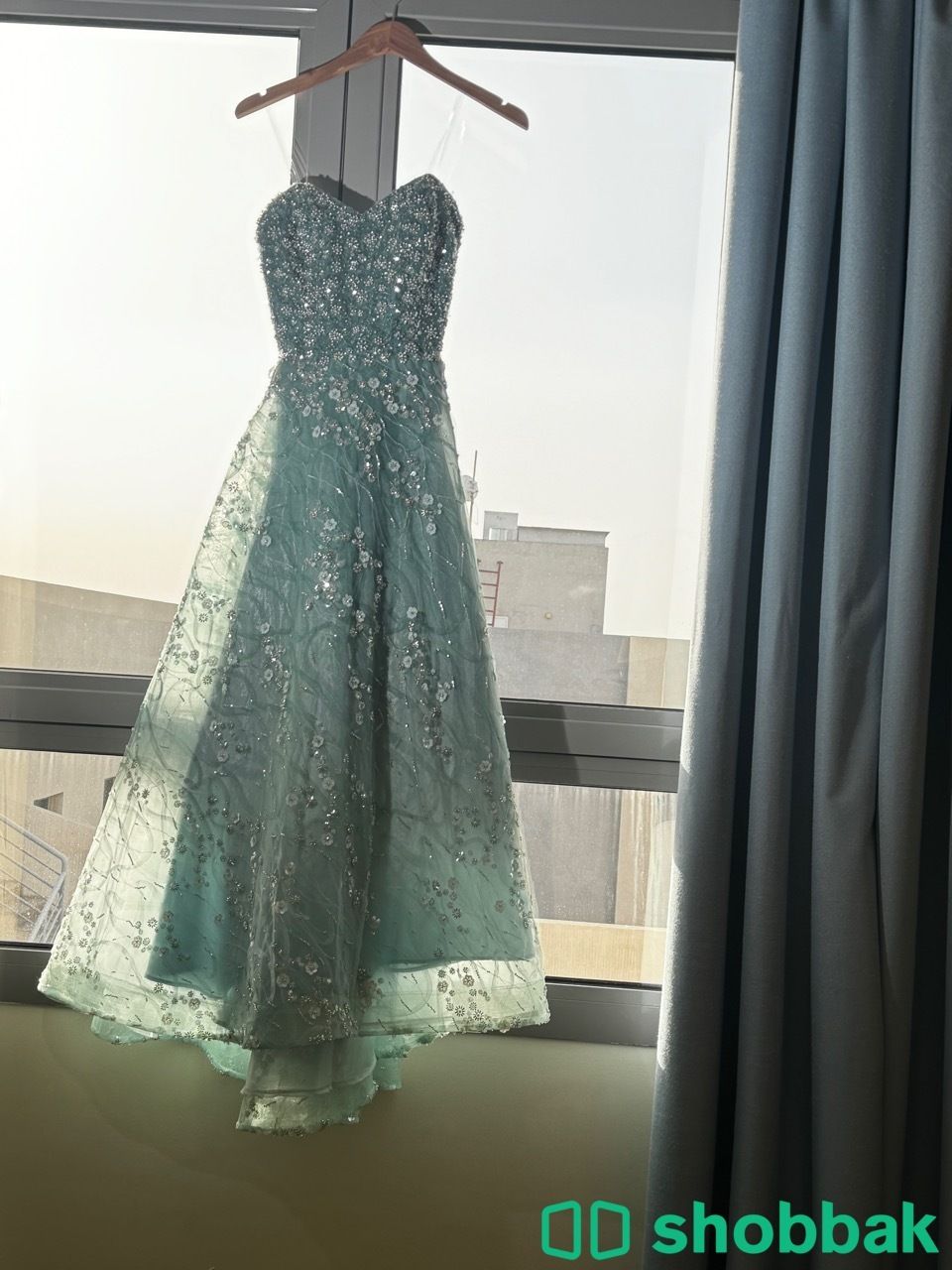 فستان مستعمل  Shobbak Saudi Arabia