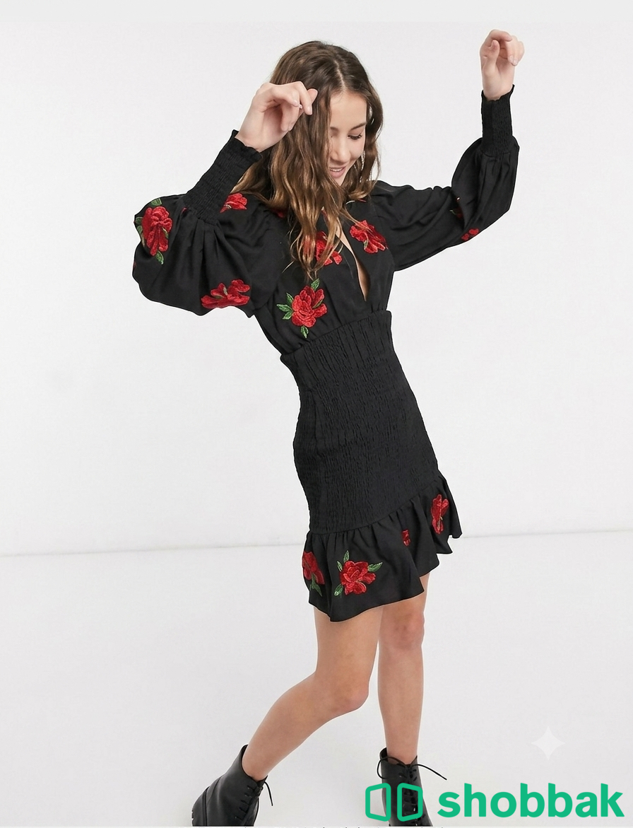 فستان من Asos Design Shobbak Saudi Arabia