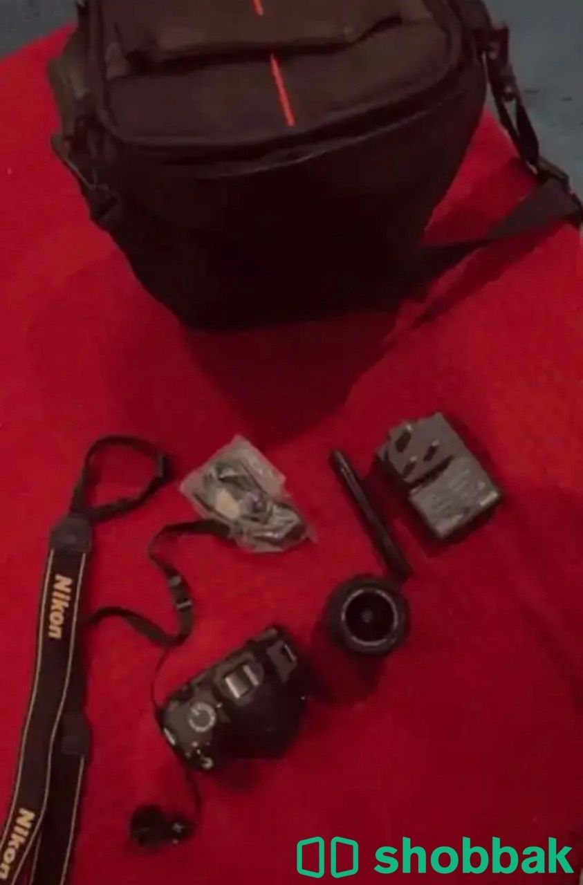كاميرا نيكون مستعمله للبيع فقط ٨٠٠ Shobbak Saudi Arabia