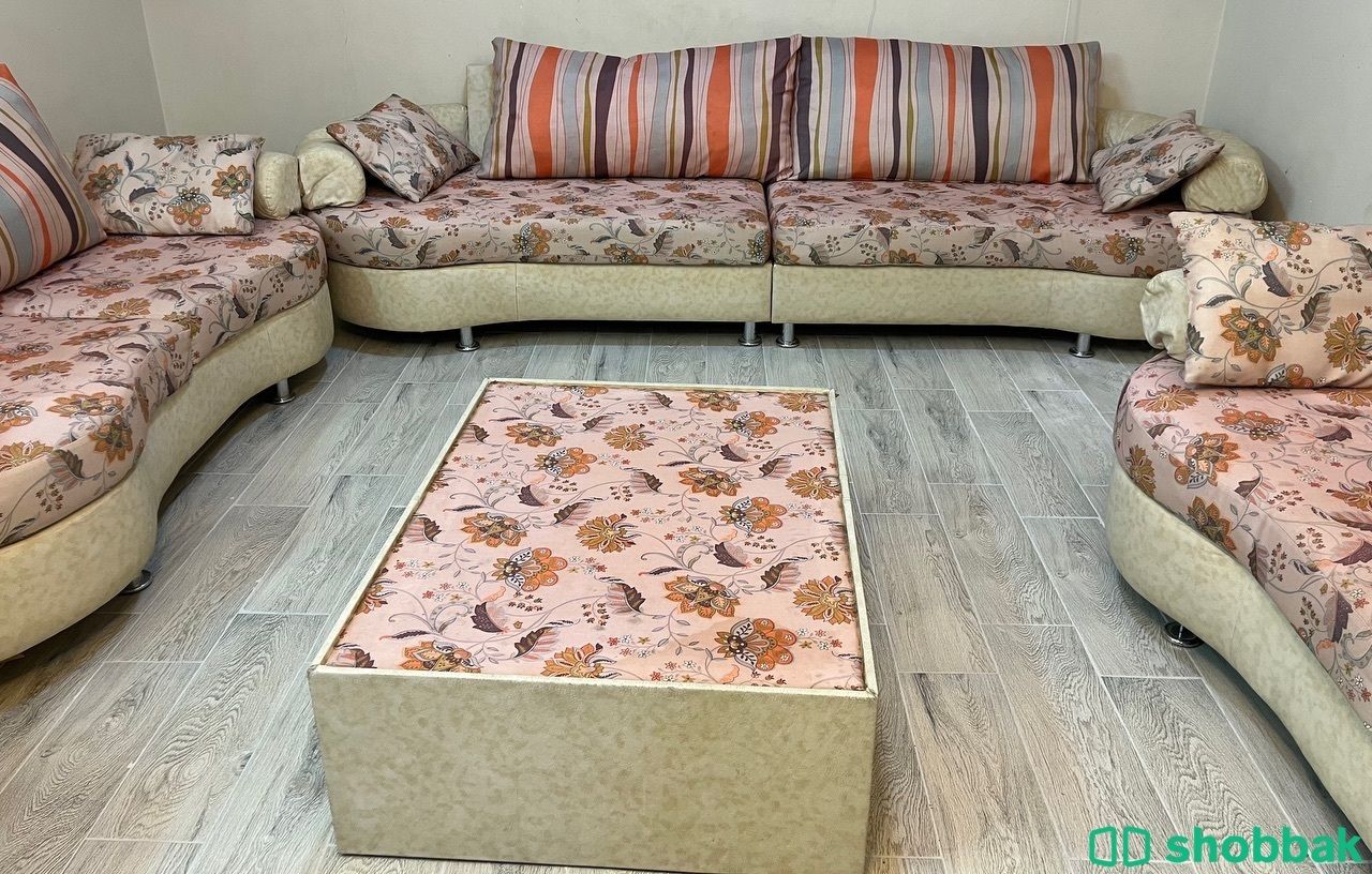 كنب استعمال نظيف للبيع شباك السعودية