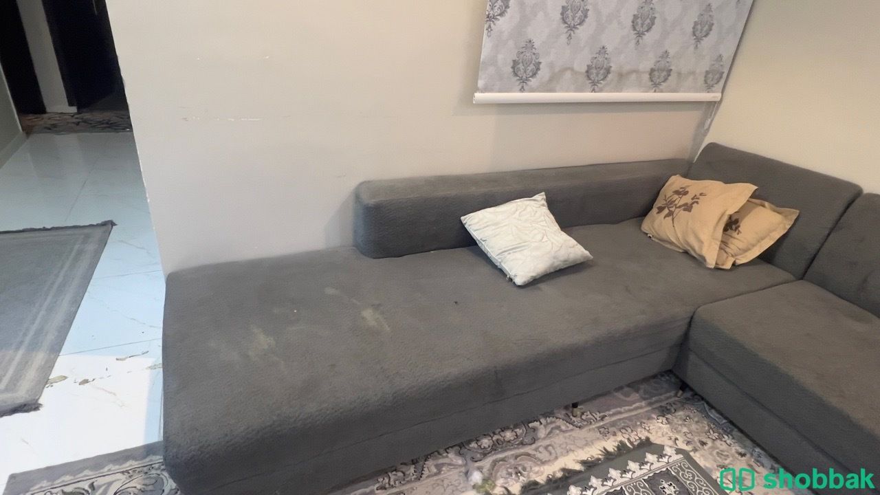 كنب للبيع لونه رمادي  شباك السعودية