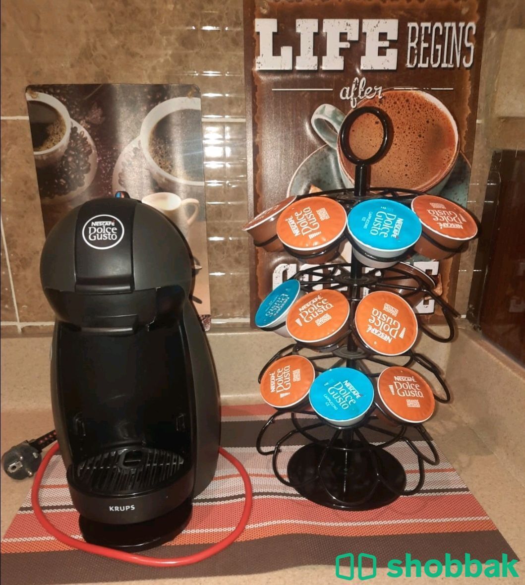 آلة قهوة دولتشي مع حامل للكبسولات للبيع مكة  شباك السعودية