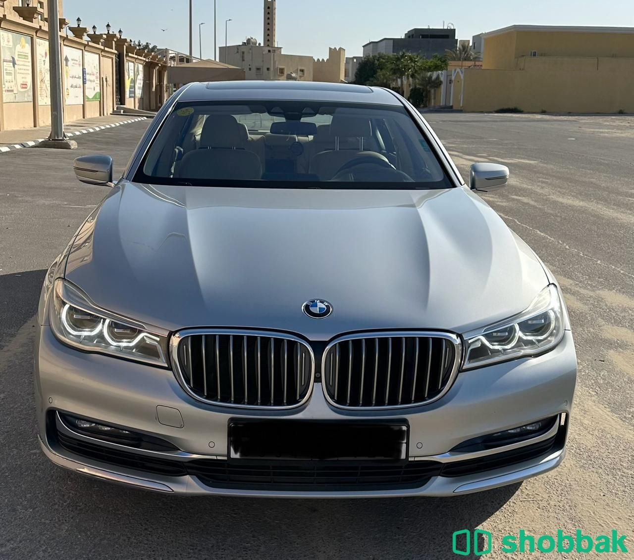 للبيع BMW 740 Li - 2018 نظيف جدا شباك السعودية