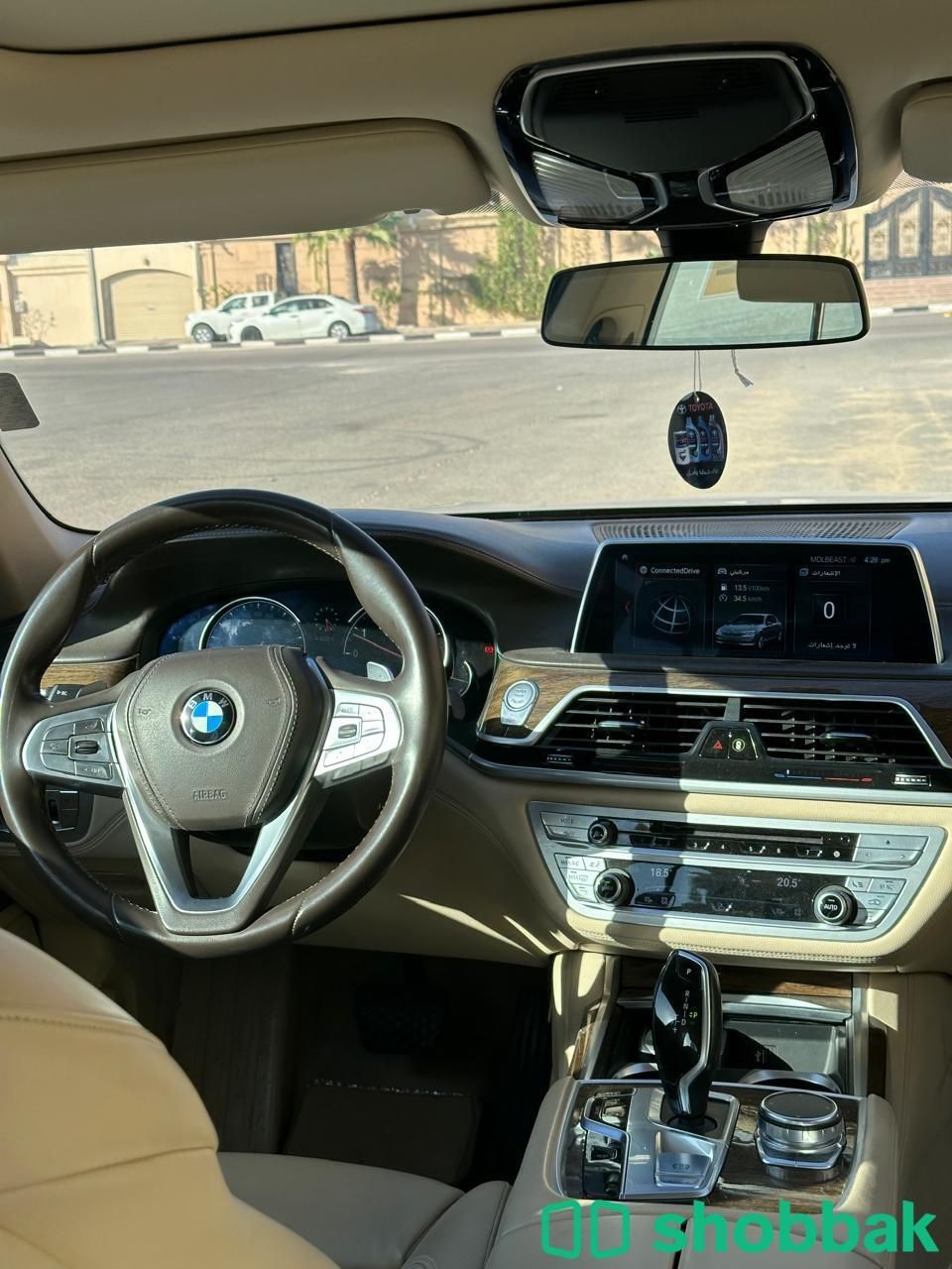 للبيع BMW 740 Li - 2018 نظيف جدا Shobbak Saudi Arabia