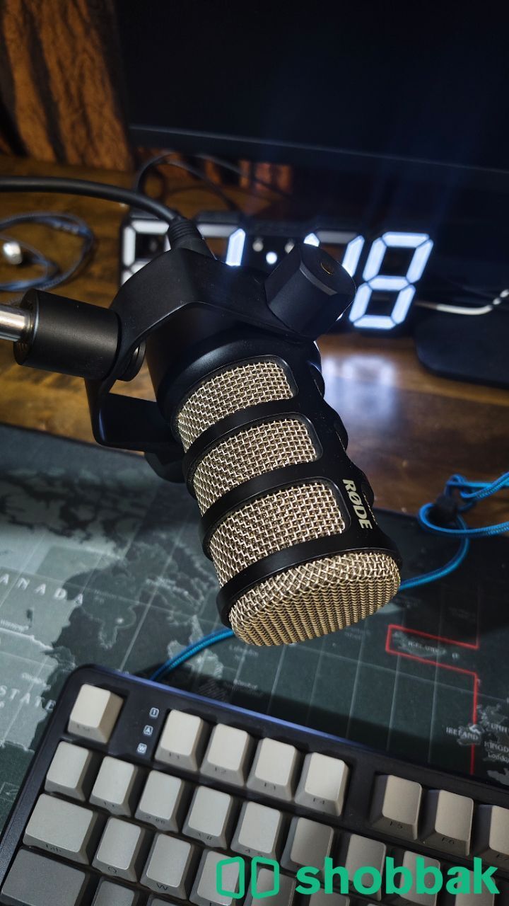 للبيع RØDE PodMic (مع ملحقاته) شباك السعودية