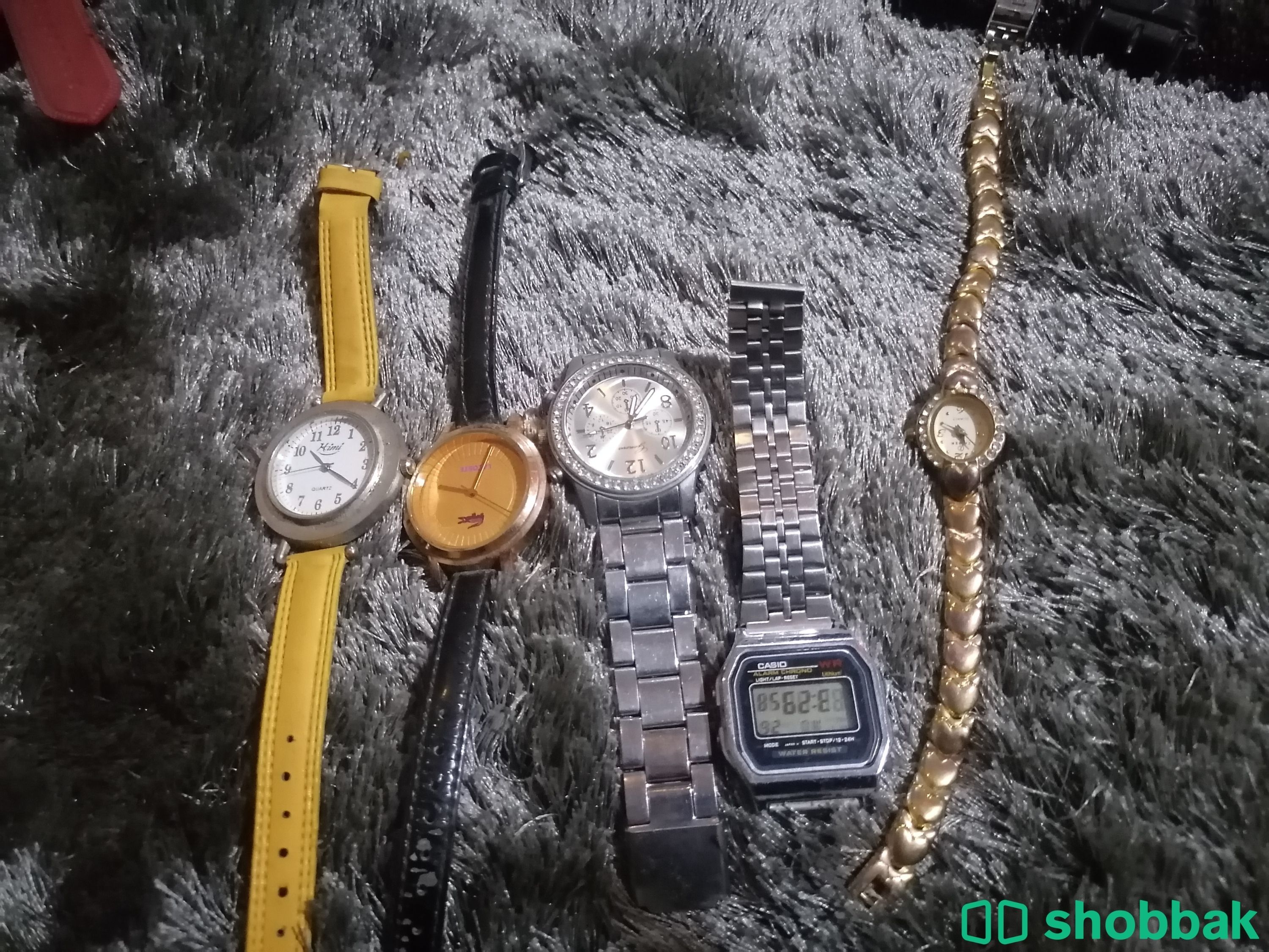 للبيع مجموعة ساعات مخلوطه  بانواع و اشكال مستعمله جمله 60 ساعه المطلوب 45 دينار     For sale stock of hand watchs sacans hand 65 piss total 45bd Shobbak Bahrain