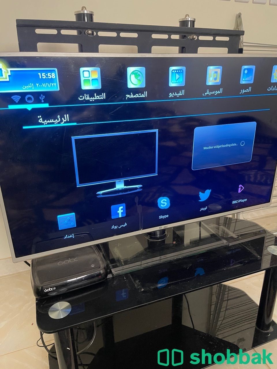 للبيع مخاد وفرشة وطاولة تلفزيون شباك السعودية