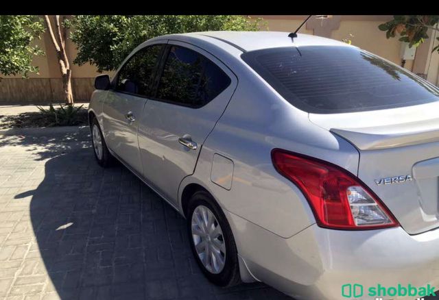 للبيع نيسان فيرسا شباك الإمارات العربية المتحدة