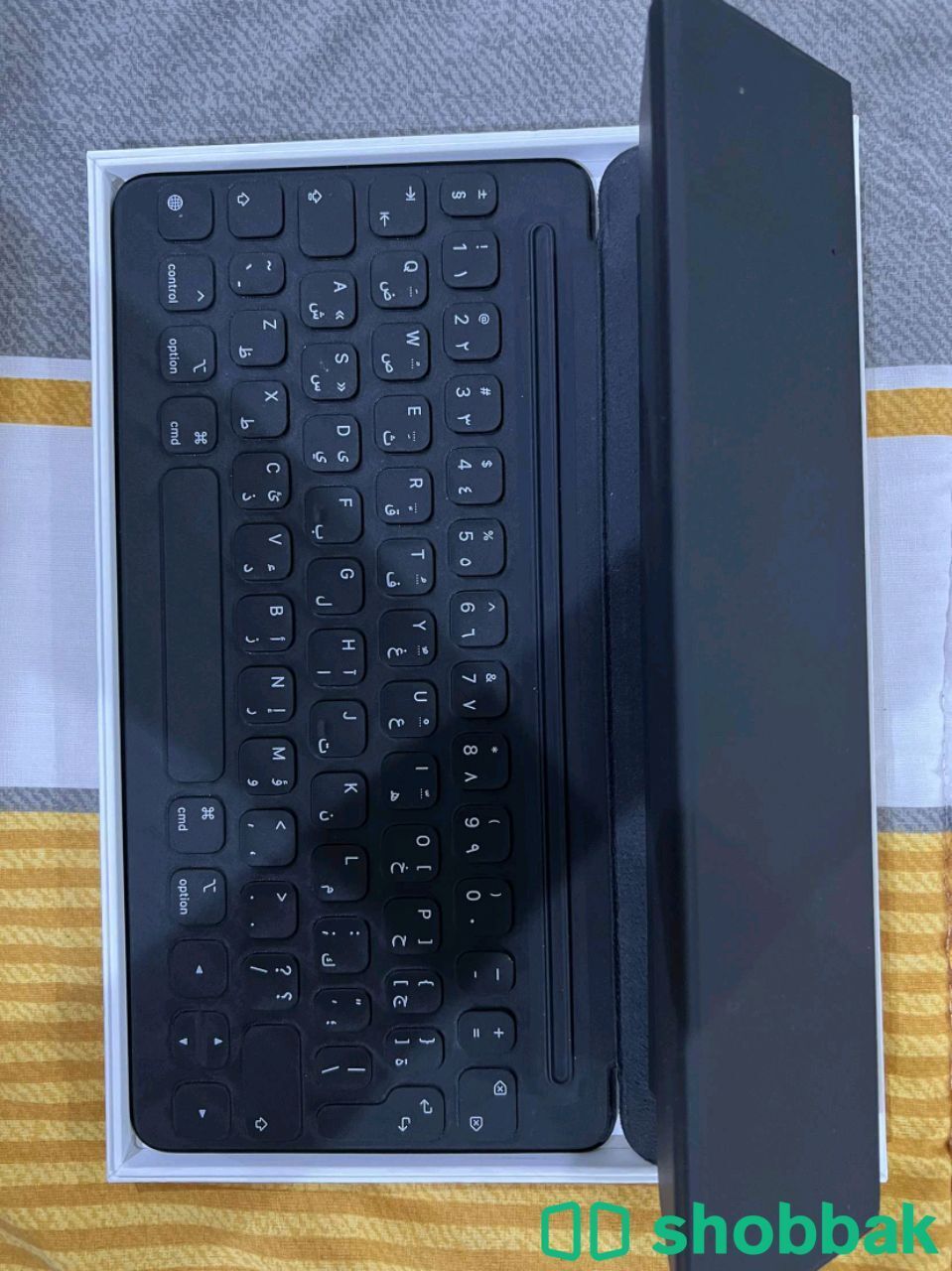 لوحة مفاتيح ايباد  Smart keyboard  شباك السعودية