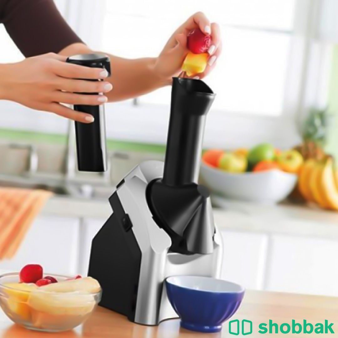 ماكينه صنع الآيس كريم المنزلي ice cream treat maker 

متوفر توصيل لكل الامارات  شباك الإمارات العربية المتحدة