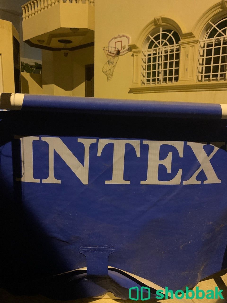 مسبح للبيع شبه جديد من شركه INTEX شباك السعودية