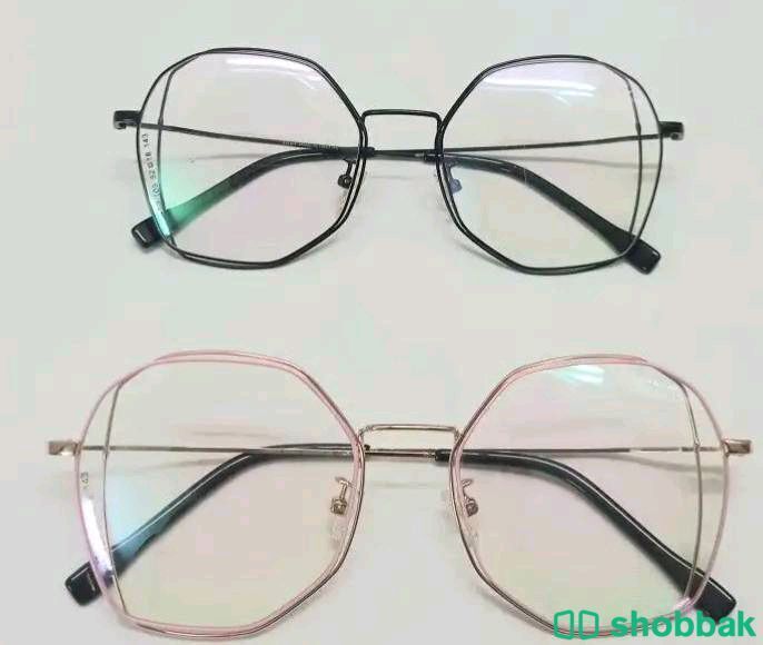 نظارات طبية (براويز)
30ريال Shobbak Saudi Arabia