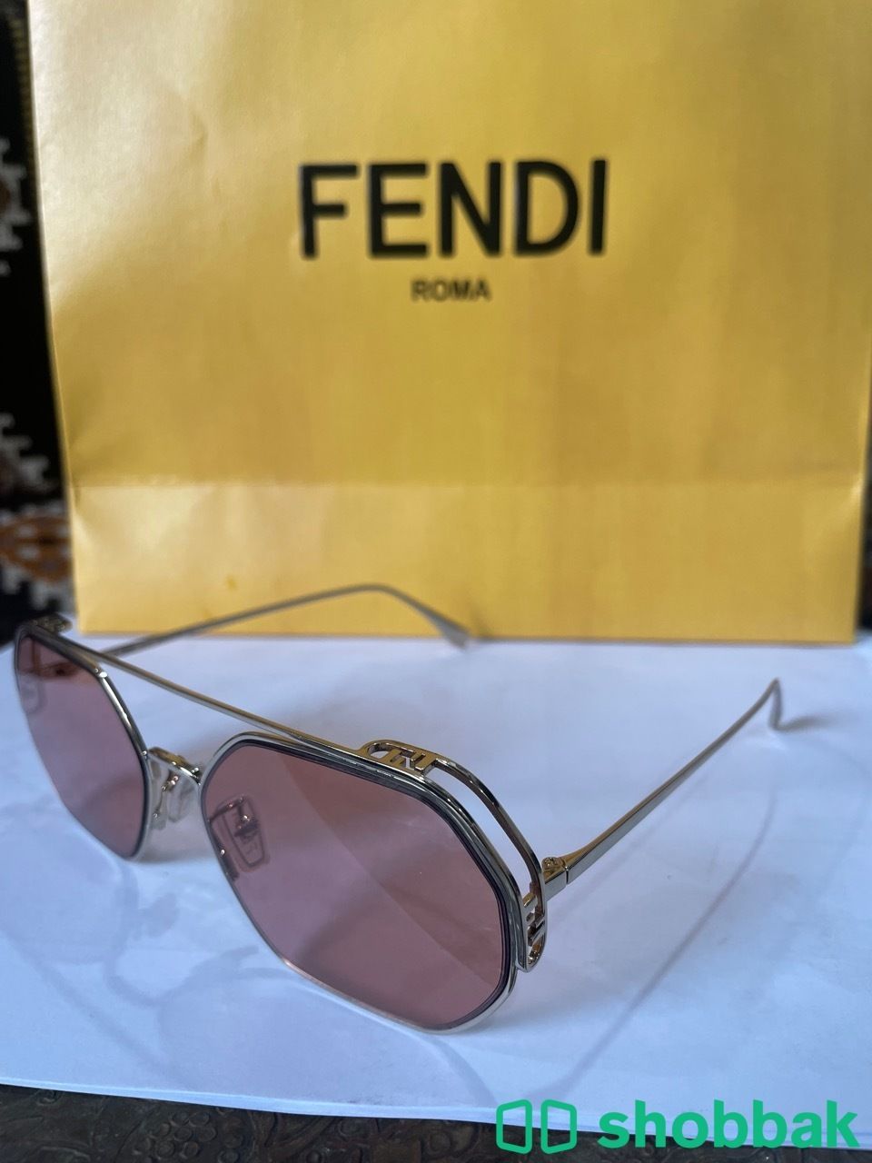 نظارة شمسية من ماركة فيندي FENDI شباك السعودية
