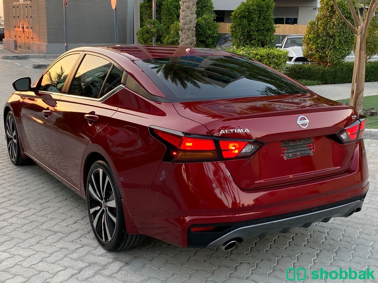 نيسان التيما 2019 SR فول ميد نايت  شباك الإمارات العربية المتحدة