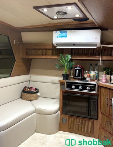 يخت صغير 🛥 شباك الإمارات العربية المتحدة
